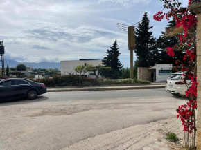 Near marina bay, Vlorë
